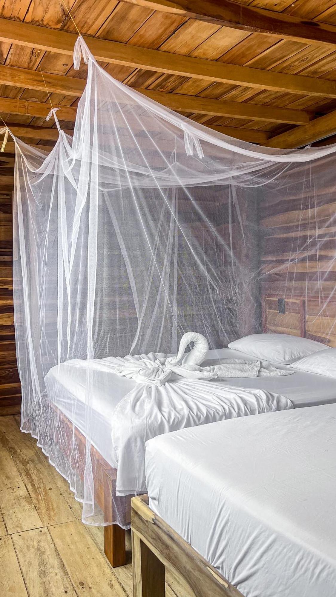 Hostal Mocambo Beach Гуачака Экстерьер фото