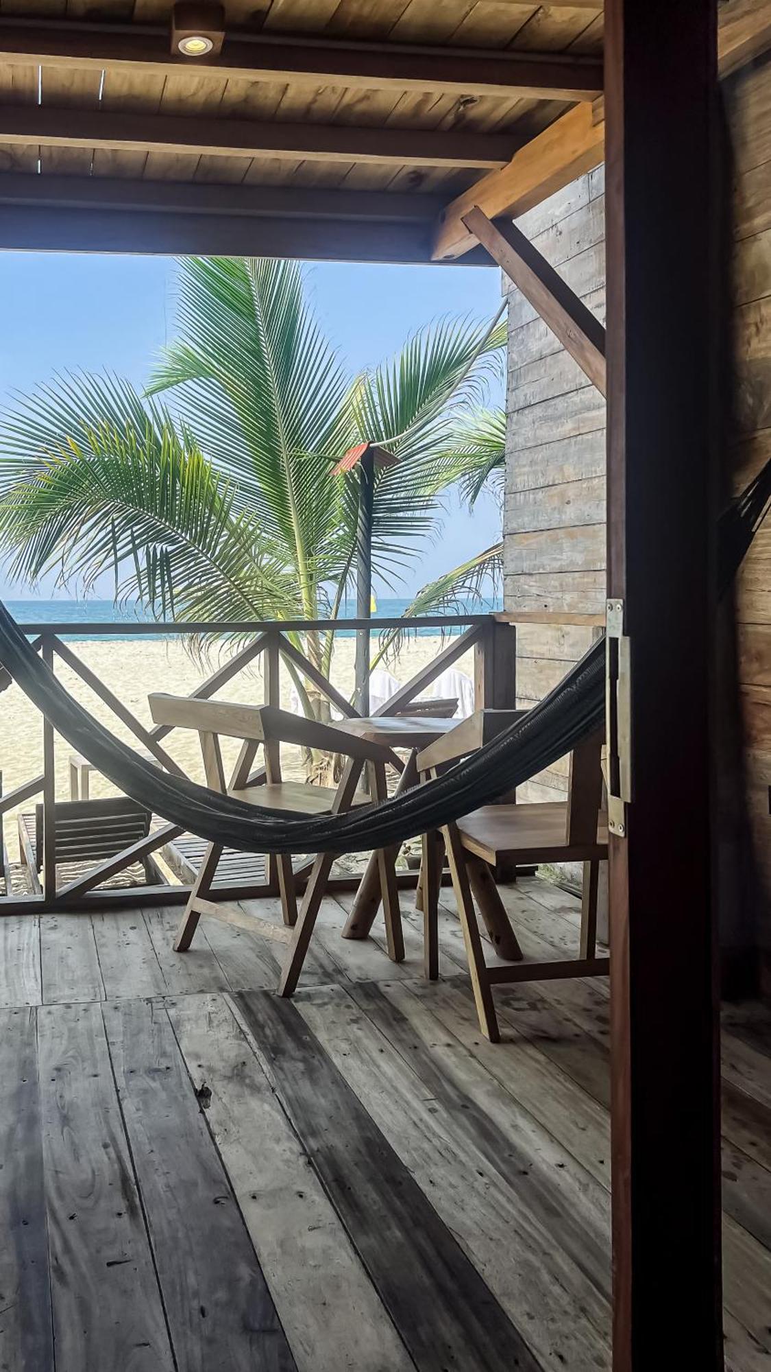 Hostal Mocambo Beach Гуачака Экстерьер фото