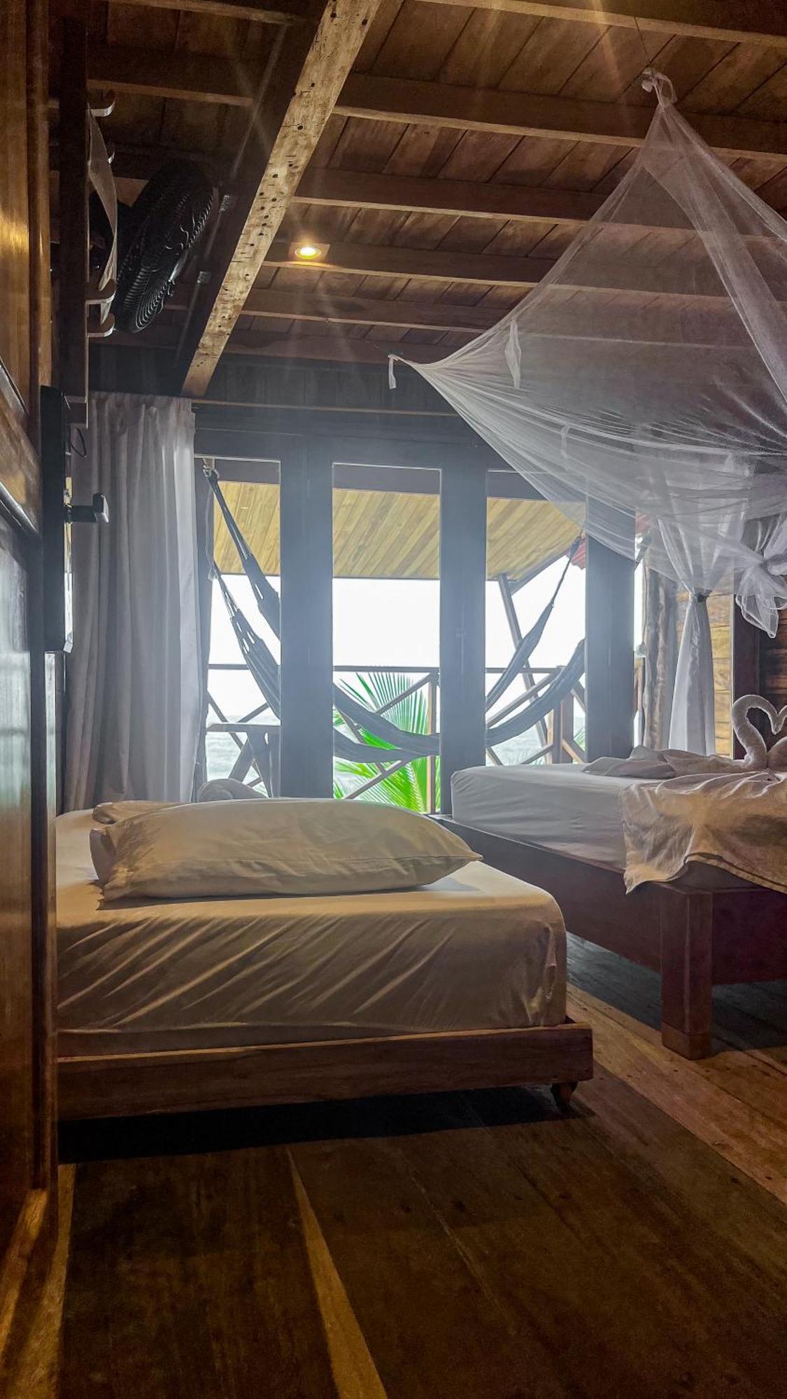 Hostal Mocambo Beach Гуачака Экстерьер фото