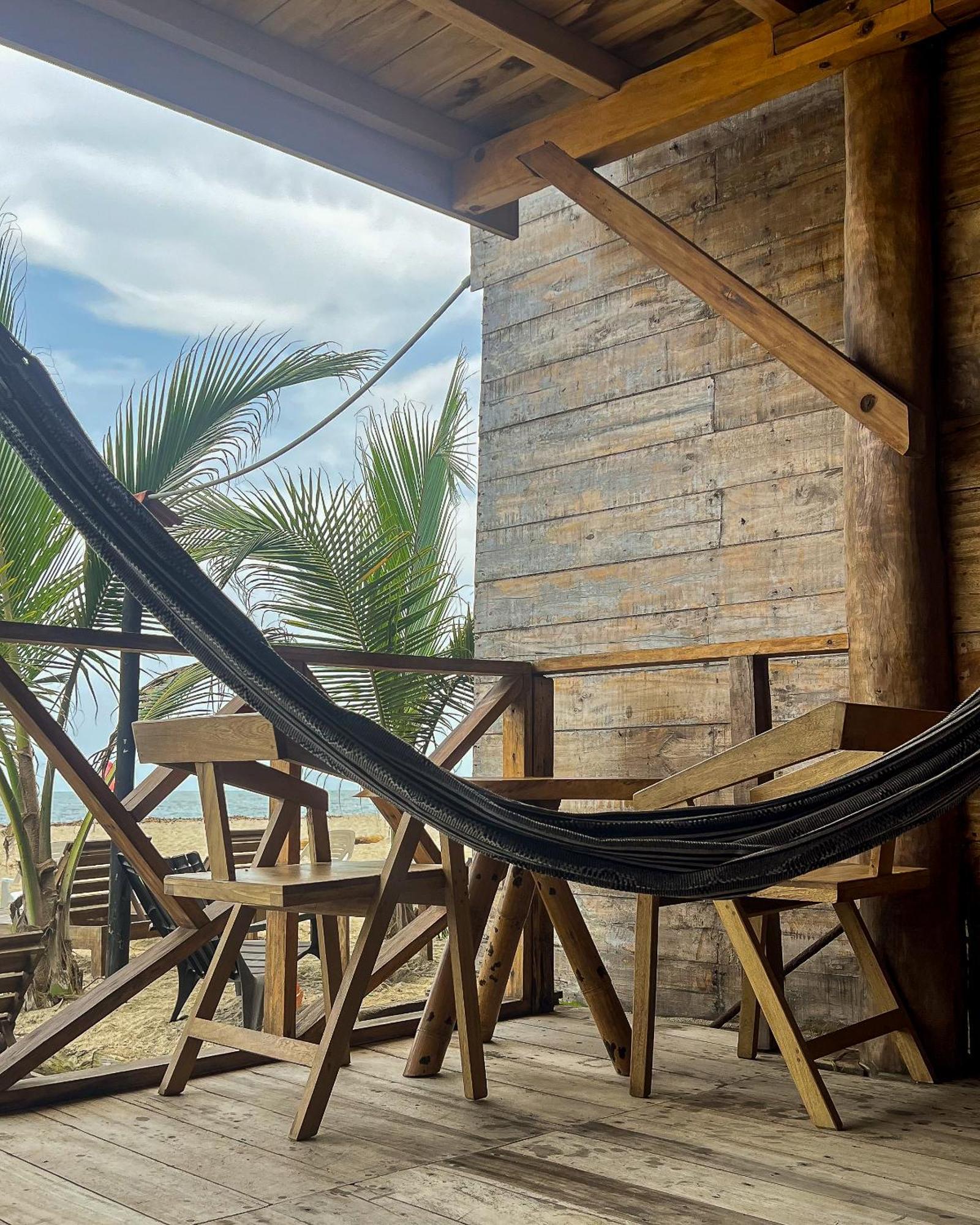 Hostal Mocambo Beach Гуачака Экстерьер фото